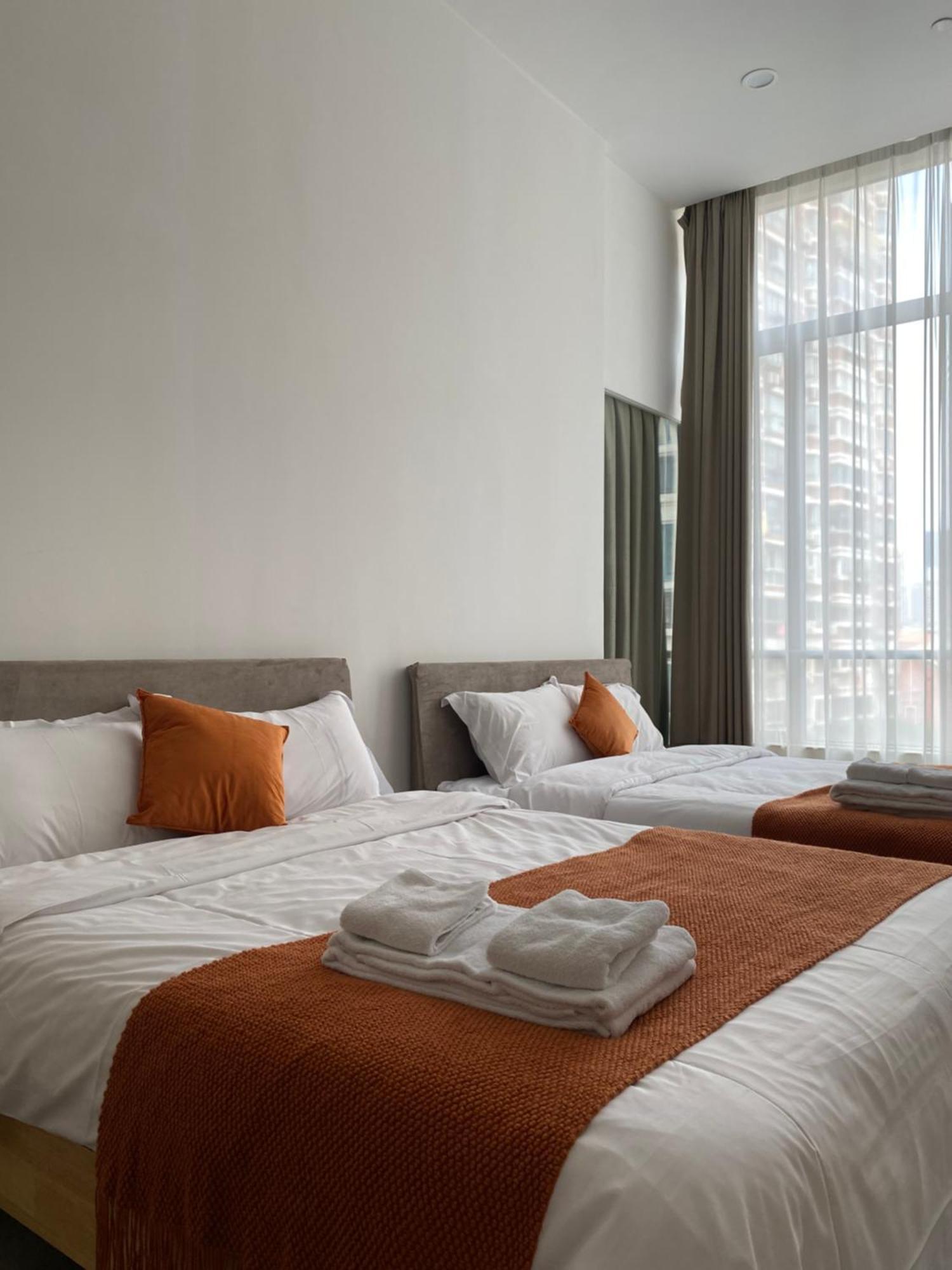 River House Near The Peoples Square And The Bund Shanghai Bagian luar foto